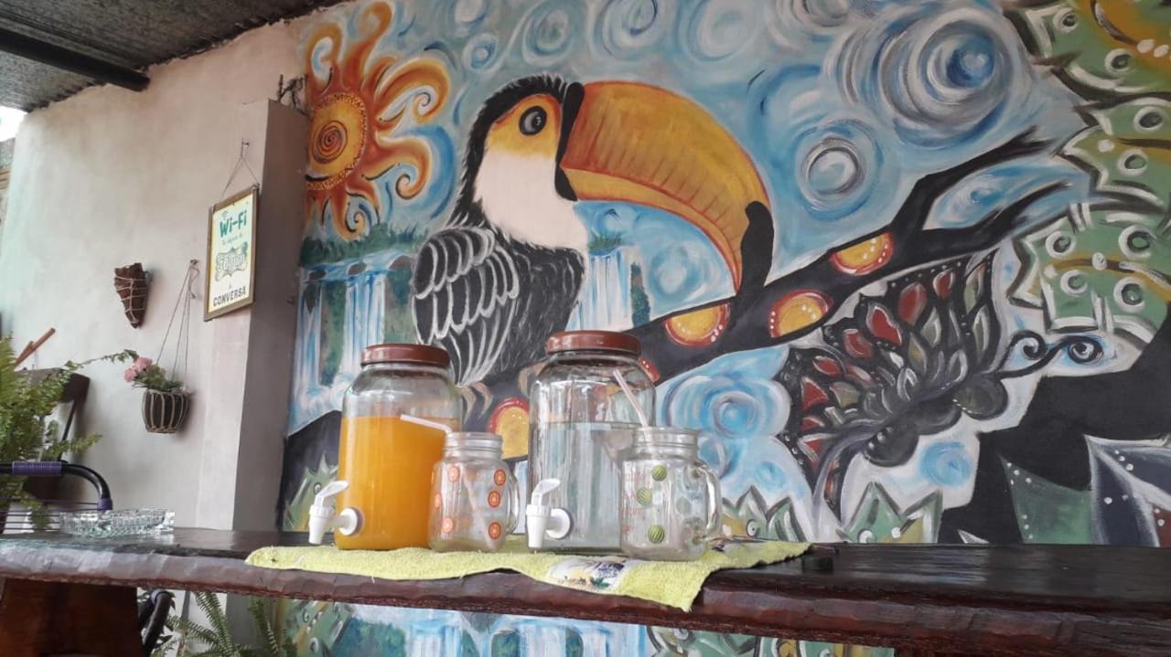 Alojamiento Picaflor Iguazu Hostel Puerto Iguazú Buitenkant foto